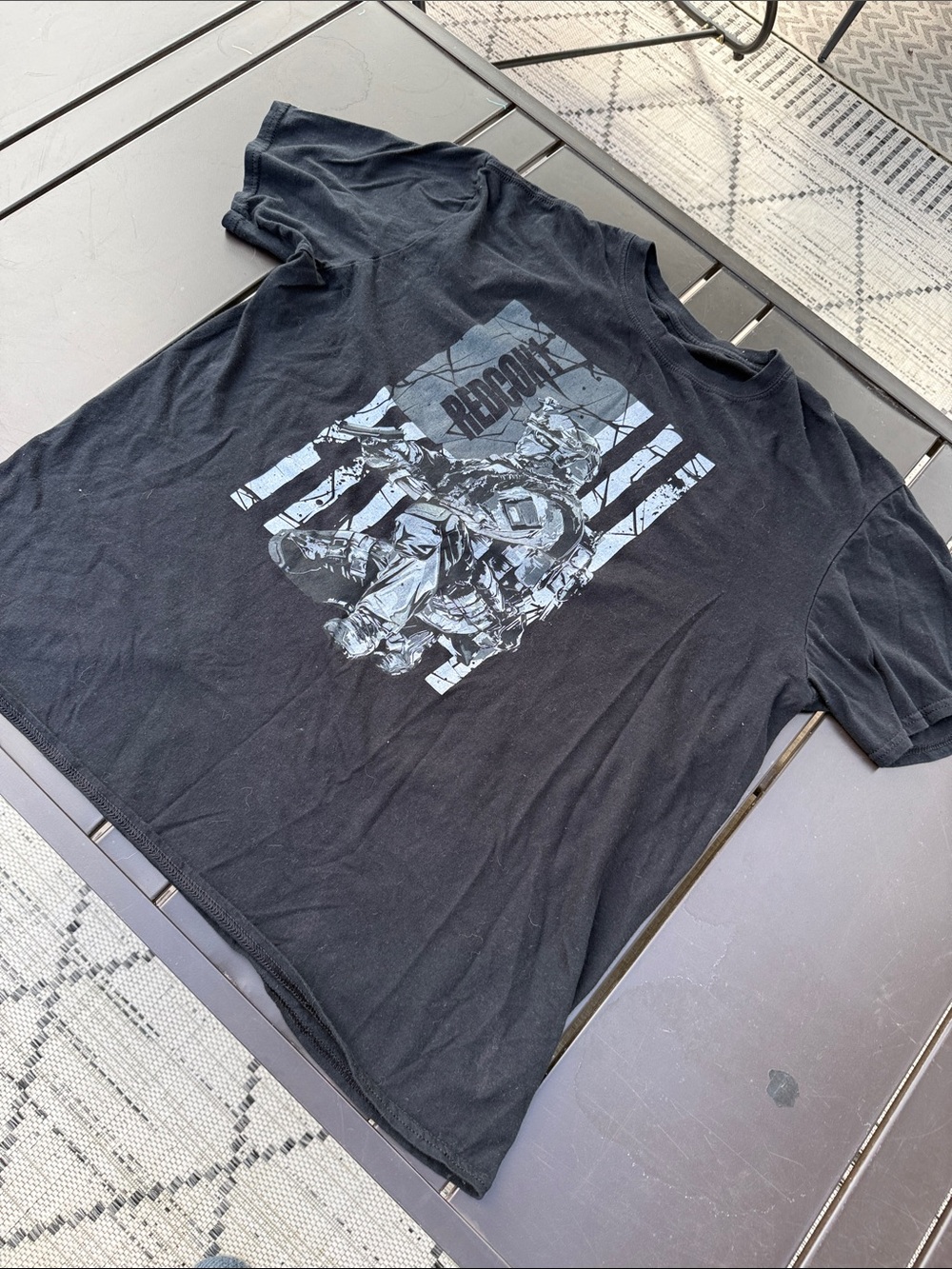 Black redcon1 Graphic Crewneck T-Shirt XL like new